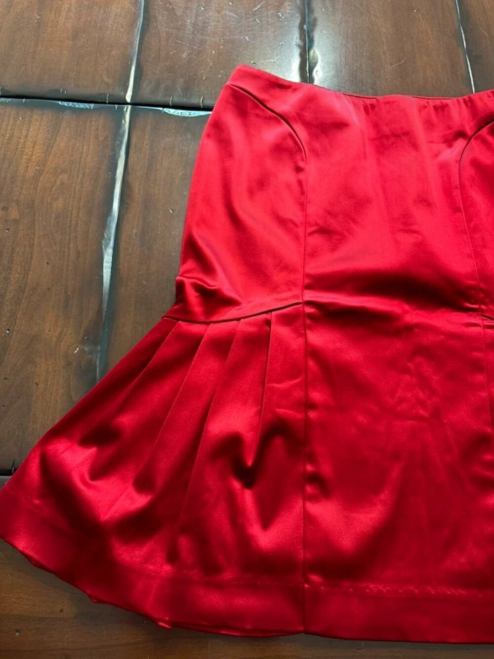 Bebe Red Satin Skirt - Picture 3 of 4